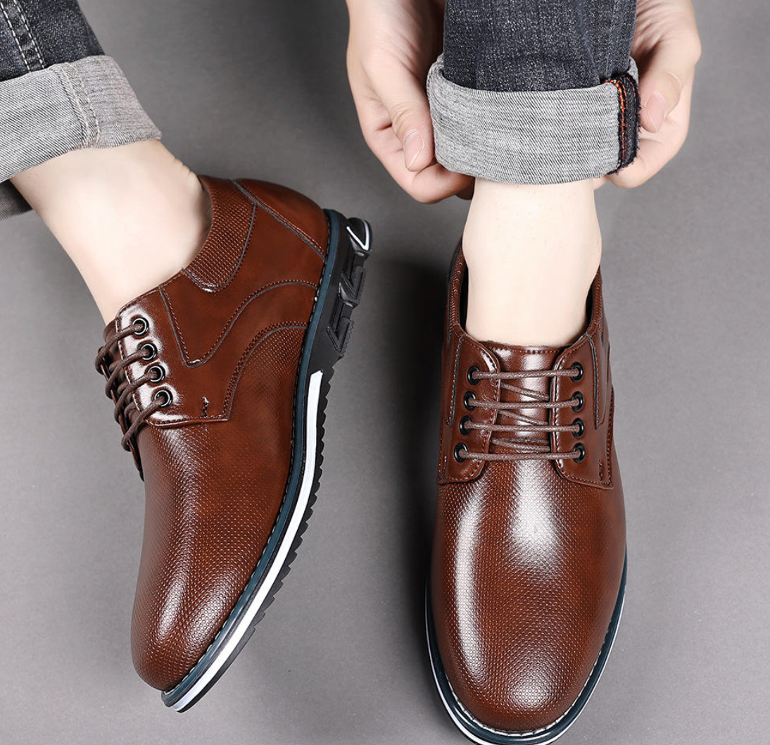 Men’s Lightweight Casual Shoes