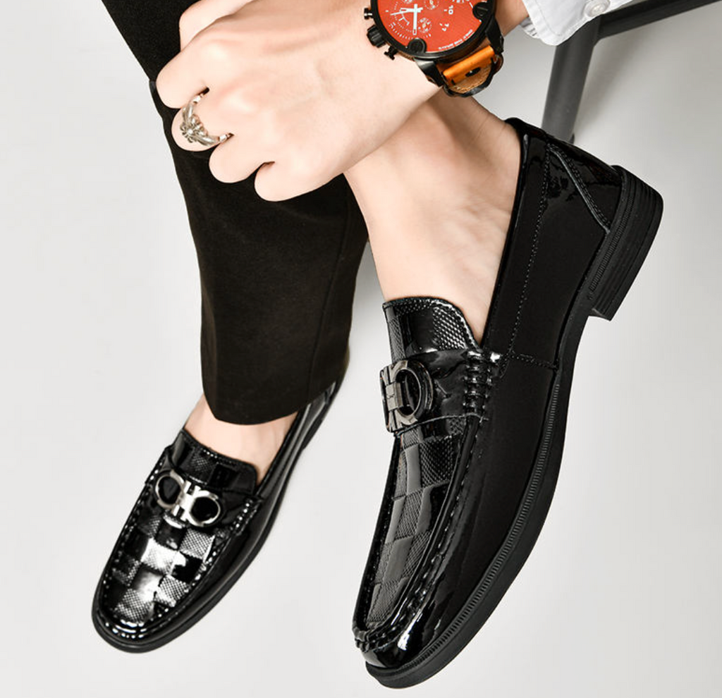 Men’s Cowhide Leather Loafers – Glossy Embossed British Business Shoes
